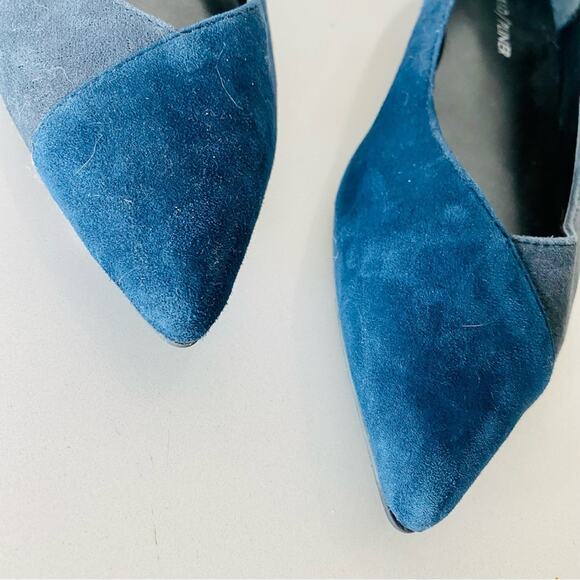 NEW DONALD J PLINER Two Tone Navy Blue Silver Metallic Pointy Toe Flats Shoes 7 - Picture 2 of 10